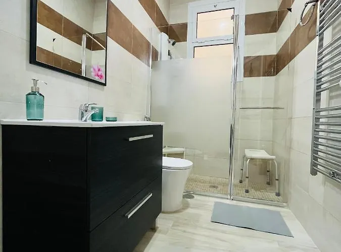 Isor Triana Apartmán *